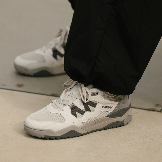 Fusion XT Blanc de Blanc/ Dark Gully Gray