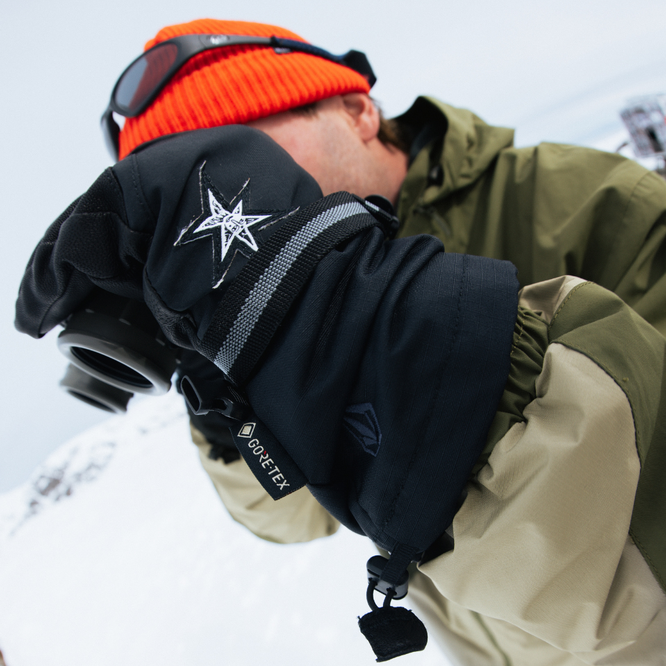 91 Gore-Tex Glove Black