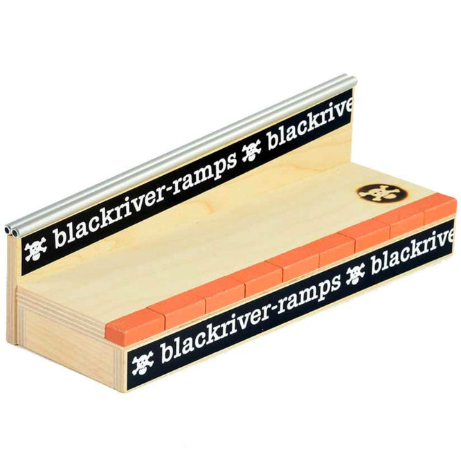 Brick 'n' Rail Fingerboard Rampe